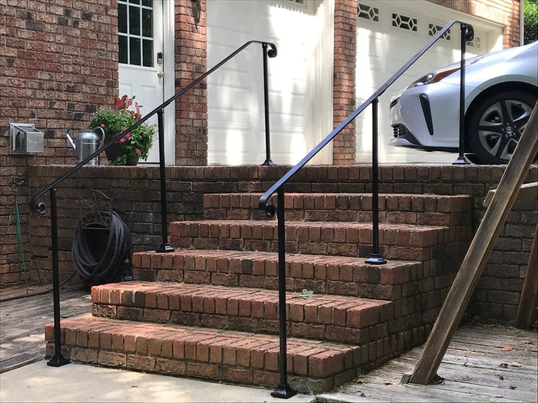 Custom Rail